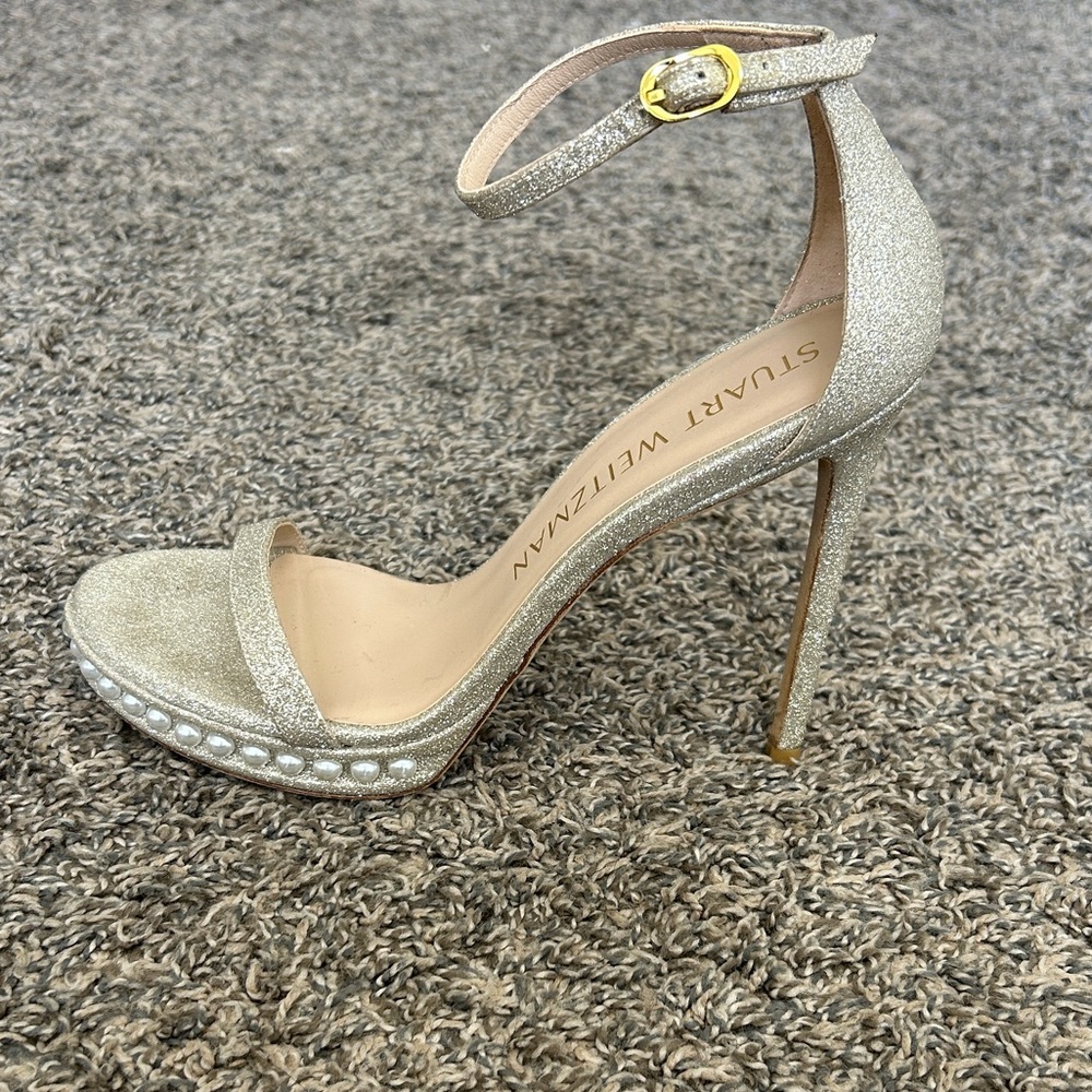 Stuart Weitzman Glittering Silver Heels size 8.5